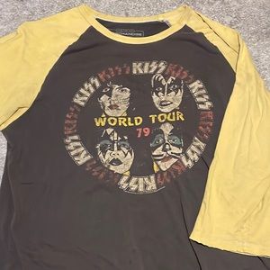 Kiss world tour 79 shirt
